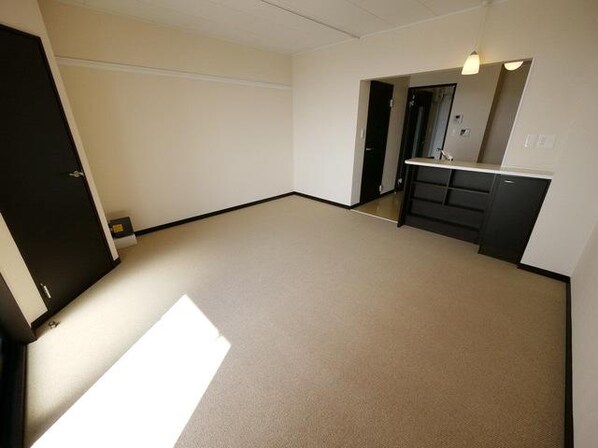 レオパレスブルームYKの物件内観写真